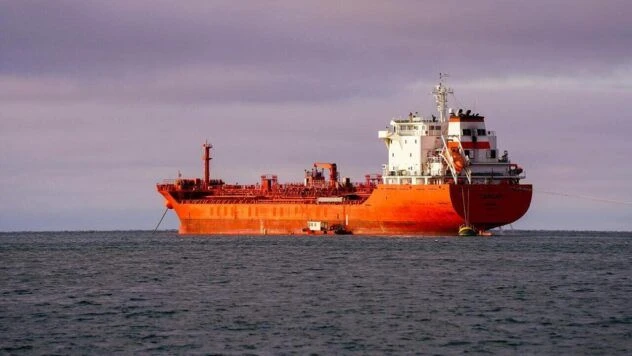 Де розташована Ормузька протока та як її блокування впливає на нафтовий ринок